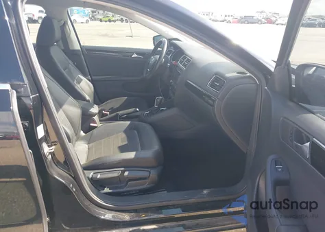 2015 Volkswagen Jetta 1.8T Sel z USA, uszkodzony, nr VIN 3VWL07AJ5FM269322